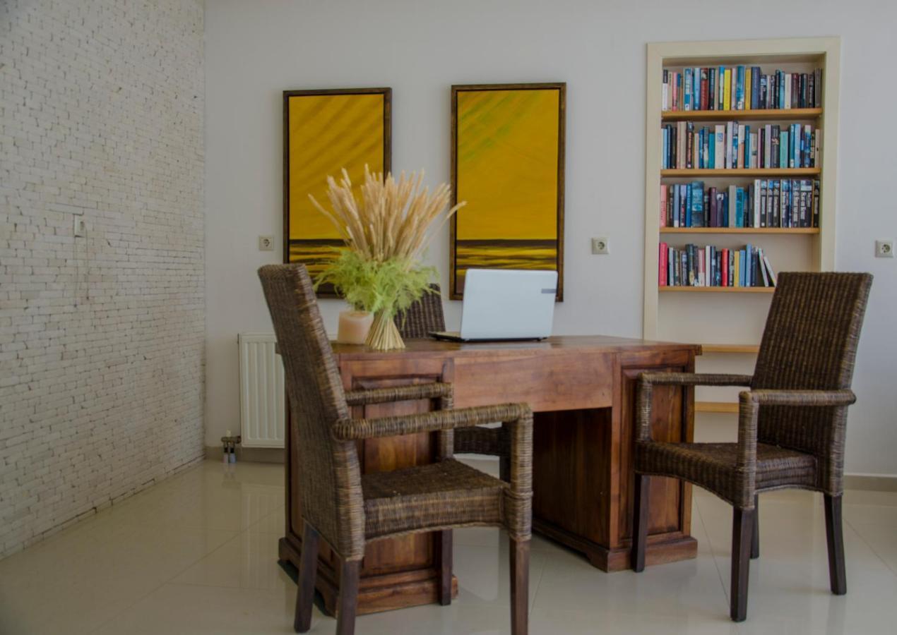 Myrthe Apartments Myrtos Екстериор снимка